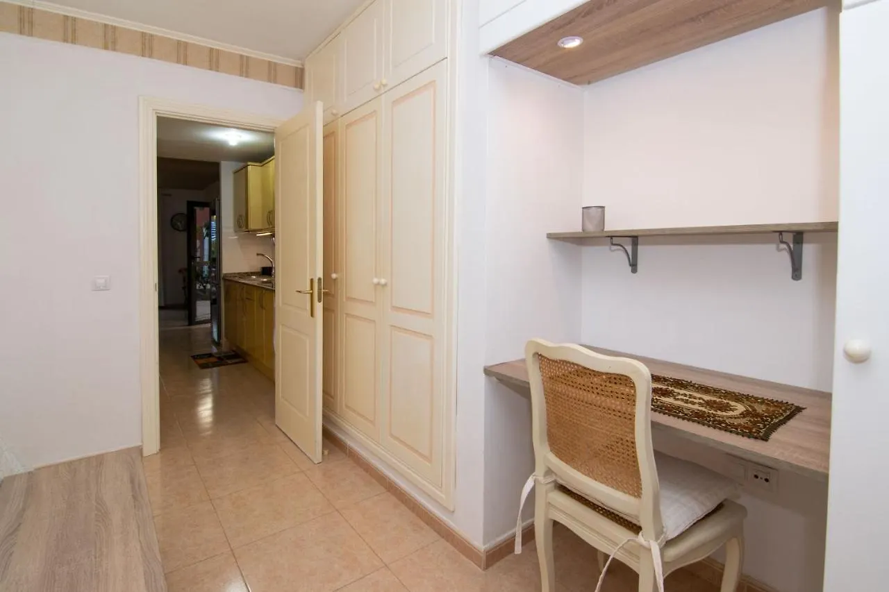 Casa Isabel, The Perfect Home For Your Holidays In Corralejo 0*,  España
